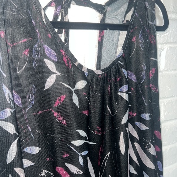 Plus Size Floral Tunic Dress 2X | Lily by Firmiana - Picture 3 of 8